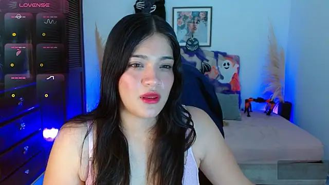 Snapshot of Alison_girl20 chatting on October 28, 2025, 8:41 pm Alison girl20 online show from October 28, 2025, 8:41 pm