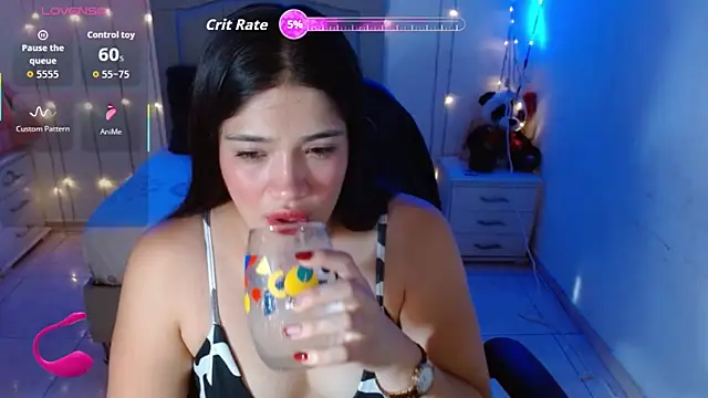 Snapshot of Alison_girl20 chatting on October 1, 2025, 8:35 pm Alison girl20 online show from October 1, 2025, 8:35 pm