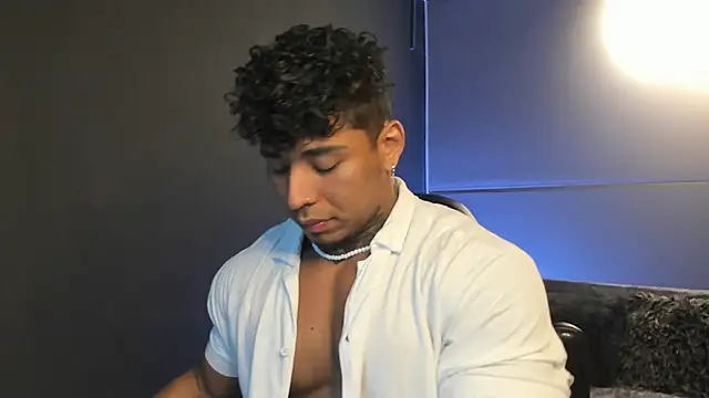 Snapshot of bradley_smith chatting on October 26, 2025, 6:14 am bradley smith online show from October 26, 2025, 6:14 am