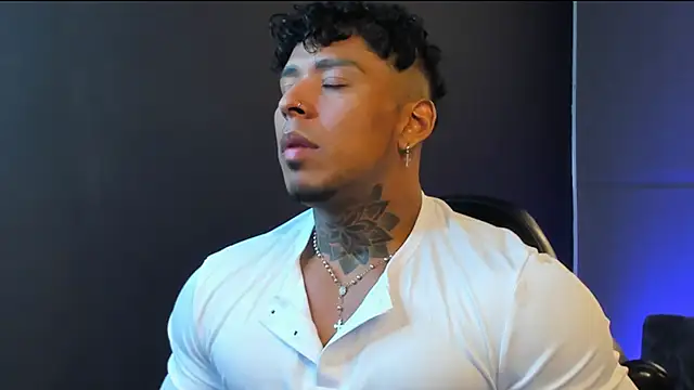 Snapshot of bradley_smith chatting on October 29, 2025, 4:22 am bradley smith online show from October 29, 2025, 4:22 am