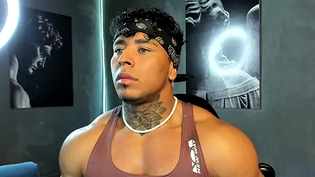 Snapshot of bradley_smith chatting on October 24, 2025, 3:49 am bradley smith online show from October 24, 2025, 3:49 am