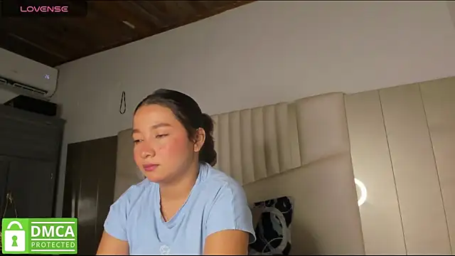 queen angelique online show from February 4, 2026, 2:50 am