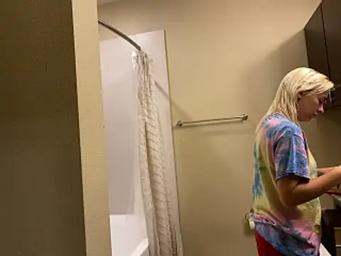 Snapshot of girlfriendmissy chatting on October 25, 2025, 6:19 pm girlfriendmissy online show from October 25, 2025, 6:19 pm