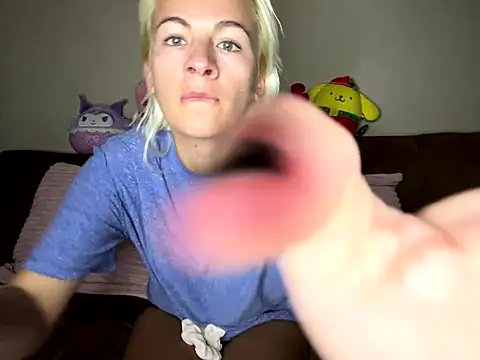 Snapshot of girlfriendmissy chatting on October 11, 2025, 11:17 pm girlfriendmissy online show from October 11, 2025, 11:17 pm