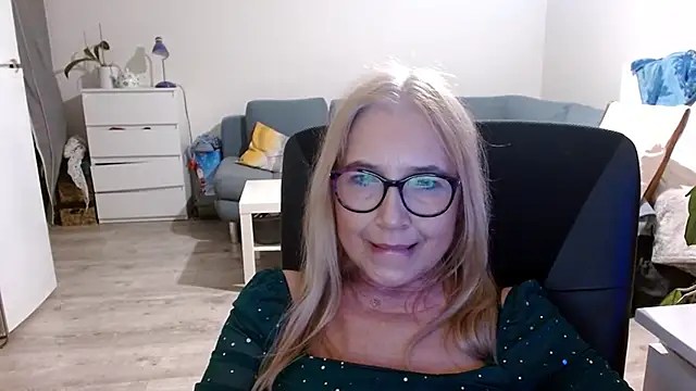 Snapshot of sofia_xkiss chatting on February 14, 2025, 5:36 pm sofia xkiss online show from February 14, 2025, 5:36 pm