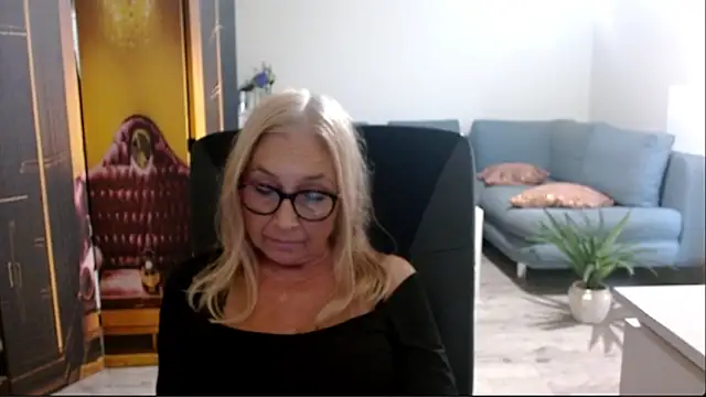 Snapshot of sofia_xkiss chatting on September 18, 2025, 2:20 pm sofia xkiss online show from September 18, 2025, 2:20 pm
