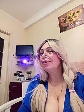 Snapshot of SusieNoreen chatting on October 20, 2025, 2:24 am SusieNoreen online show from October 20, 2025, 2:24 am