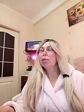 Snapshot of SusieNoreen chatting on October 26, 2025, 1:17 am SusieNoreen online show from October 26, 2025, 1:17 am