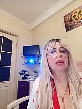 Snapshot of SusieNoreen chatting on October 8, 2025, 1:51 am SusieNoreen online show from October 8, 2025, 1:51 am