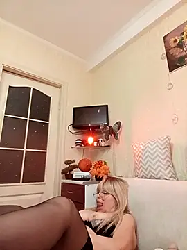 Snapshot of SusieNoreen chatting on October 31, 2025, 2:19 am SusieNoreen online show from October 31, 2025, 2:19 am