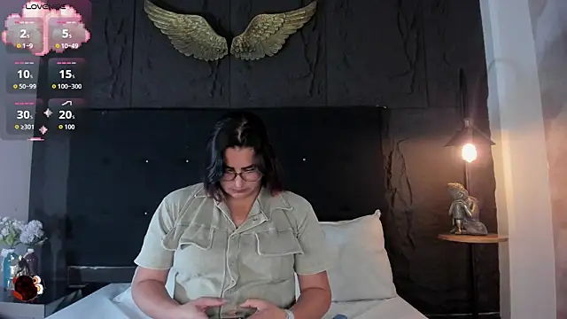 BellaPeers  online show from March 23, 2026, 12:05 pm