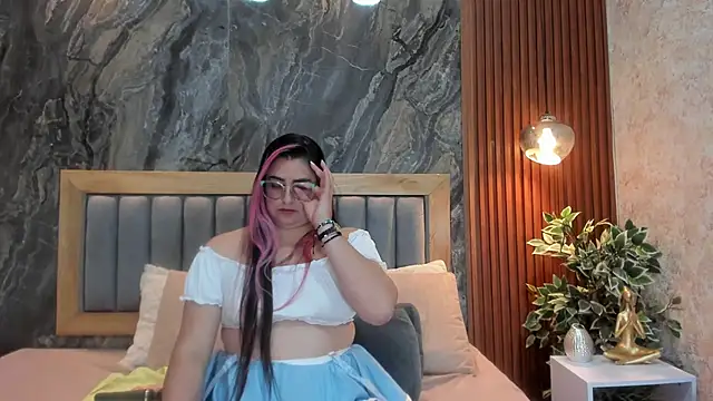 BellaPeers  online show from February 11, 2025, 2:46 pm