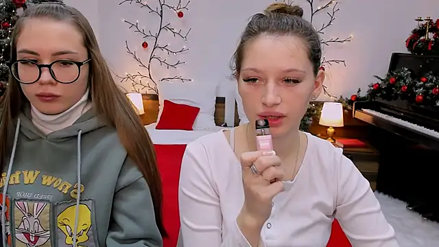 queenofjoyy online show from December 15, 2024, 6:29 am