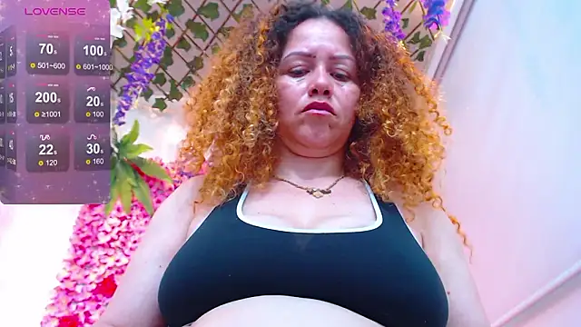 BLONDE SEXYHOT online show from March 2, 2026, 2:02 pm