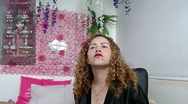 BLONDE SEXYHOT online show from February 20, 2025, 6:03 pm
