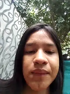 Snapshot of Little_Pau_Dirty chatting on December 21, 2024, 12:06 pm Little Pau Dirty online show from December 21, 2024, 12:06 pm