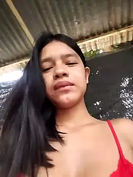 Snapshot of Little_Pau_Dirty chatting on December 7, 2024, 12:07 pm Little Pau Dirty online show from December 7, 2024, 12:07 pm