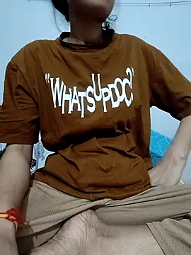 Snapshot of catreena chatting on October 5, 2025, 7:04 pm catreena online show from October 5, 2025, 7:04 pm