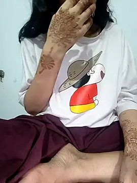 Snapshot of catreena chatting on October 24, 2025, 7:13 pm catreena online show from October 24, 2025, 7:13 pm