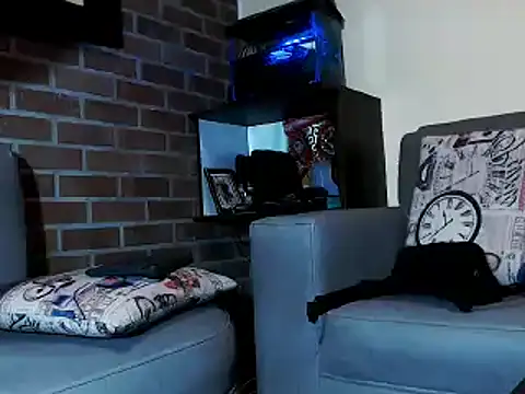 MaximoTorricelli online show from March 12, 2025, 8:09 pm