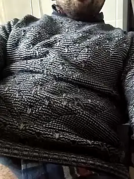 Snapshot of pisellinodurissimo chatting on January 22, 2025, 1:11 pm pisellinodurissimo online show from January 22, 2025, 1:11 pm