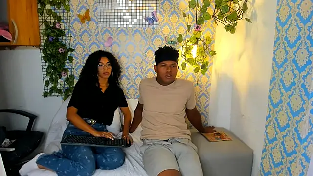 sasha fox00 online show from February 14, 2025, 12:41 am