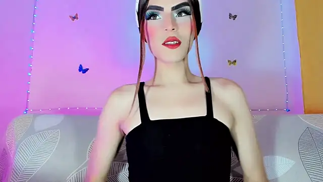 TatiGil online show from May 30, 2026, 7:08 pm