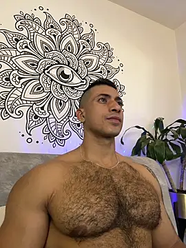 aaroncolombia online show from November 1, 2025, 11:42 pm