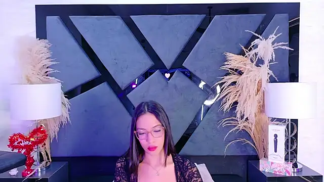 Snapshot of KylieWhite chatting on September 30, 2025, 2:34 pm KylieWhite online show from September 30, 2025, 2:34 pm