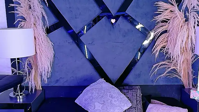 Snapshot of KylieWhite chatting on October 30, 2025, 8:50 pm KylieWhite online show from October 30, 2025, 8:50 pm