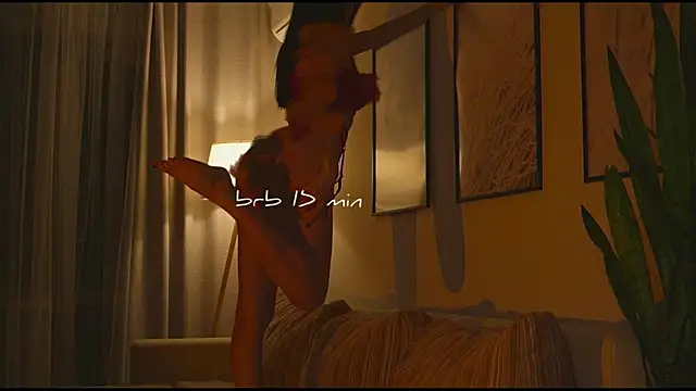 wowmolly online show from November 5, 2025, 10:07 am