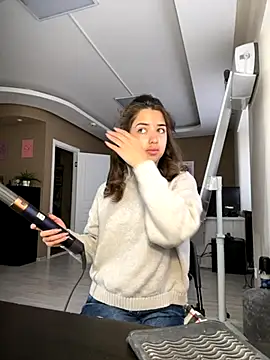 Snapshot of CharleneWoods chatting on October 2, 2025, 5:00 am CharleneWoods online show from October 2, 2025, 5:00 am