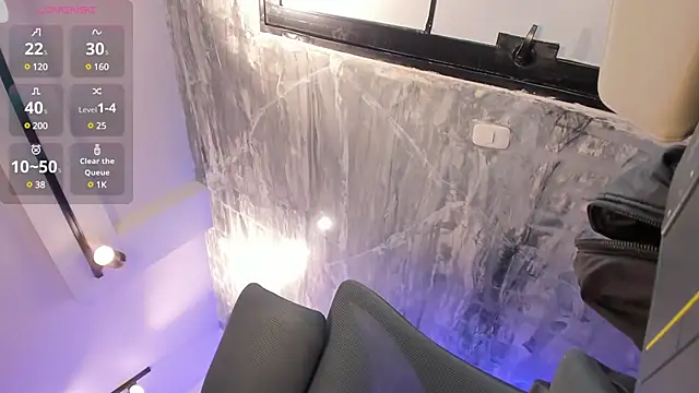 Snapshot of juliasprousse_ chatting on February 27, 2025, 4:24 am juliasprousse online show from February 27, 2025, 4:24 am