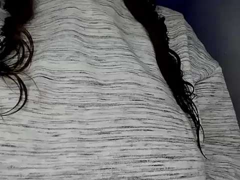 Snapshot of silviamilk chatting on February 20, 2026, 12:07 pm silviamilk online show from February 20, 2026, 12:07 pm