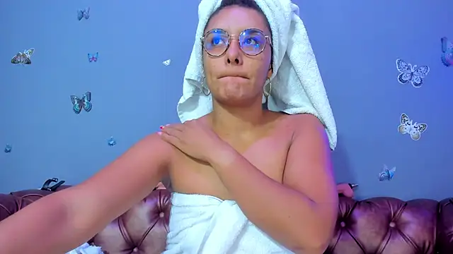 Snapshot of Kaira_mosse chatting on June 14, 2026, 11:44 am Kaira mosse online show from June 14, 2026, 11:44 am