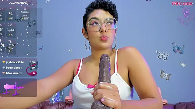 Kaira mosse online show from March 18, 2025, 3:55 pm