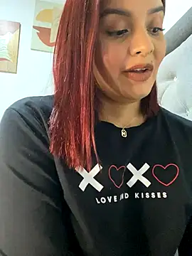 Snapshot of Melanyprada chatting on October 16, 2025, 5:05 am Melanyprada online show from October 16, 2025, 5:05 am