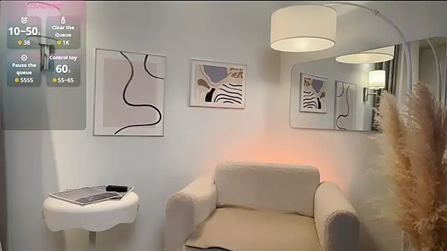 Julie Rhodes online show from November 27, 2025, 12:38 pm