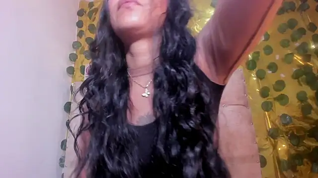 Snapshot of cristalconnorr chatting on May 16, 2026, 4:06 pm cristalconnorr online show from May 16, 2026, 4:06 pm