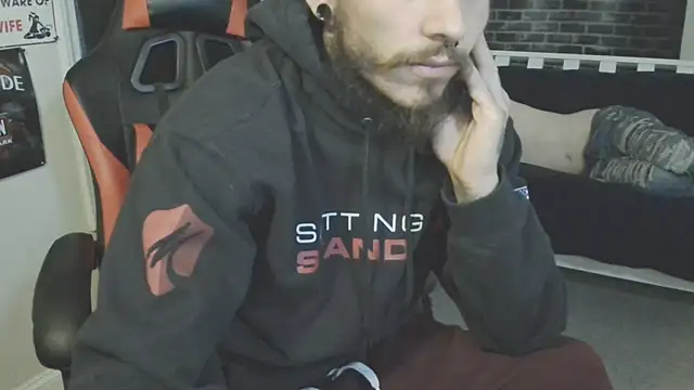 XMeF10 online show from March 15, 2025, 11:08 am