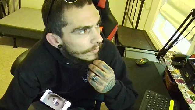 XMeF10 online show from February 15, 2025, 9:28 pm