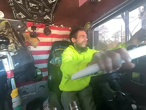 XMeF10 online show from January 13, 2026, 4:11 pm