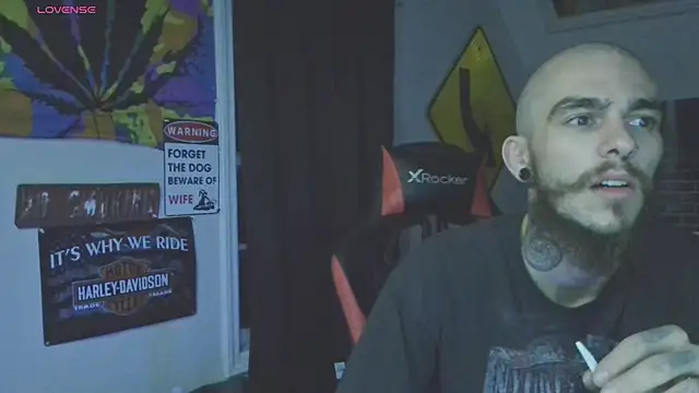 XMeF10 online show from March 7, 2025, 12:04 am