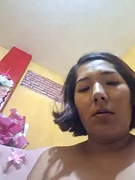yarely9 online show from June 14, 2026, 4:57 am