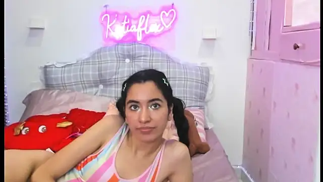 Snapshot of Katiaflex chatting on January 30, 2025, 1:33 am Katiaflex online show from January 30, 2025, 1:33 am