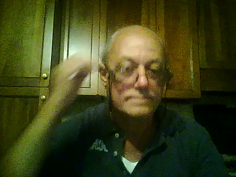 Snapshot of gianbragallini chatting on September 19, 2025, 9:52 pm gianbragallini online show from September 19, 2025, 9:52 pm