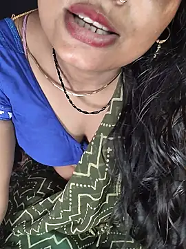 Snapshot of Shivani_Mumbai85 chatting on July 28, 2026, 6:53 pm Shivani Mumbai85 online show from July 28, 2026, 6:53 pm