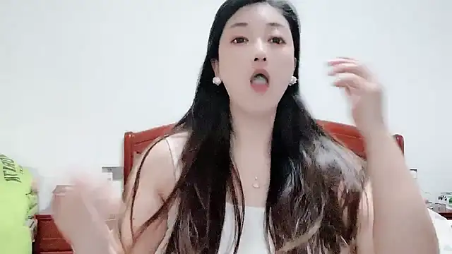 Lulu-y online show from January 7, 2025, 4:18 am