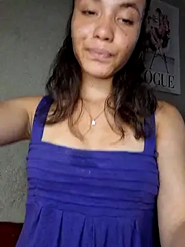 Snapshot of HelenHoltz chatting on October 14, 2025, 4:18 pm HelenHoltz online show from October 14, 2025, 4:18 pm