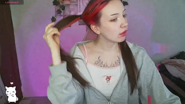 SweetieMollyy online show from February 28, 2025, 7:48 am